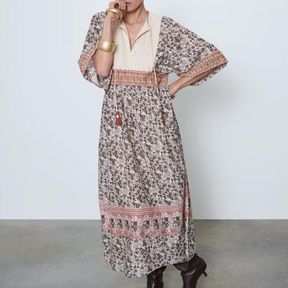 "ZARA" BOHEMIAN MAXI DRESS X-Small and w/lovely details of tassels‎ & sea shells
